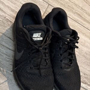 Nike Air Max 2017 Men's Black Athletic Shoes
